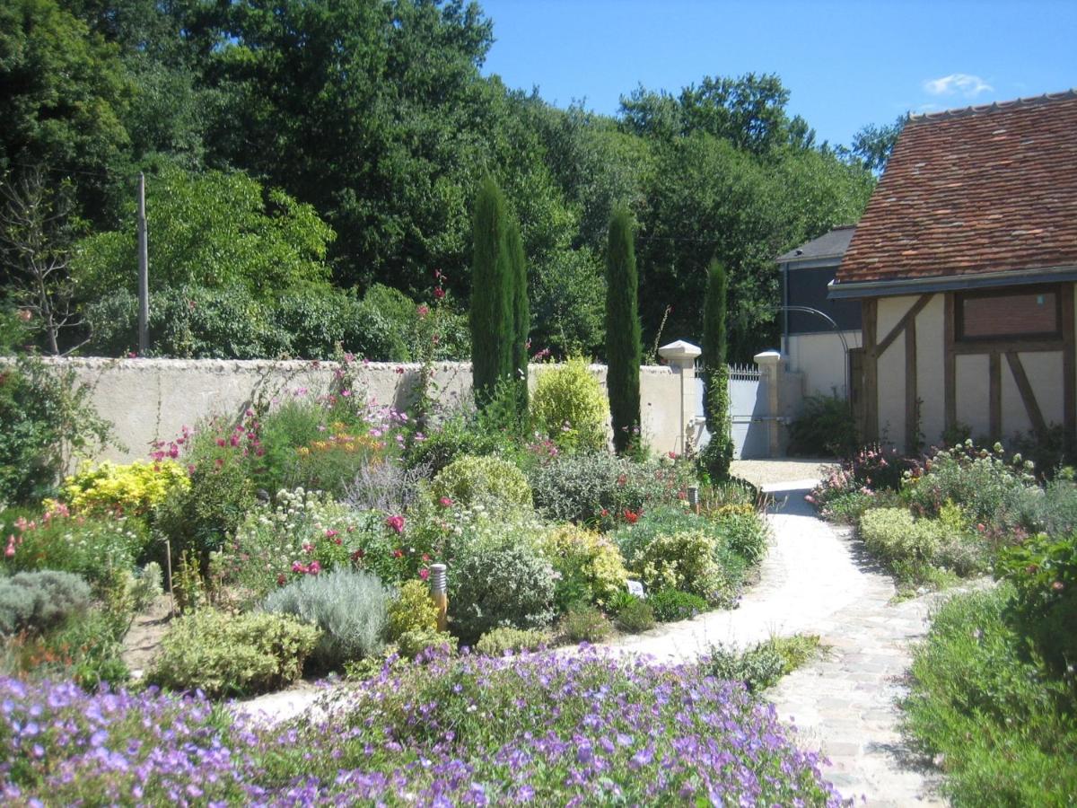 Bed & Breakfast La Des Dames Valleres